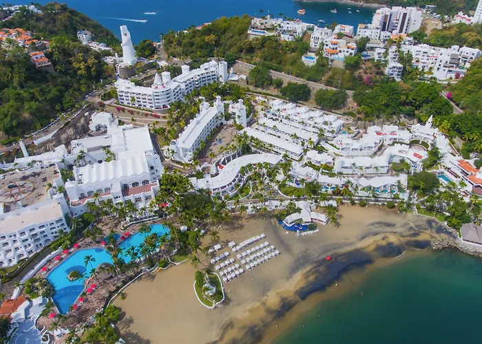 Las Hadas by Brisas Manzanillo